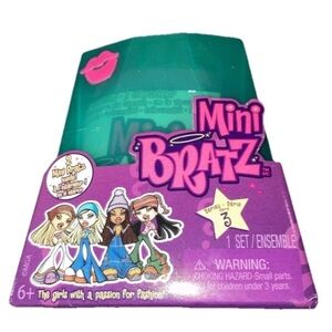 2023 MGA Mini Bratz Series 3 Blind Box Mystery Passion For Fashion 2 Doll Box
